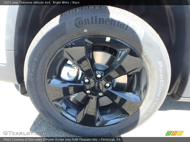Bright White / Black 2020 Jeep Cherokee Altitude 4x4