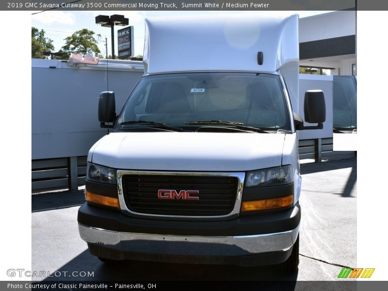 Summit White / Medium Pewter 2019 GMC Savana Cutaway 3500 Commercial Moving Truck