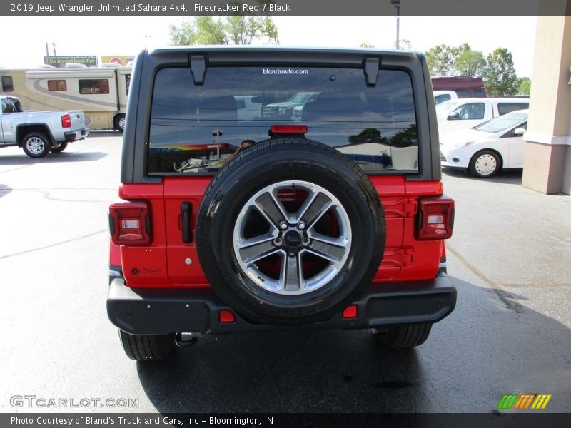 Firecracker Red / Black 2019 Jeep Wrangler Unlimited Sahara 4x4