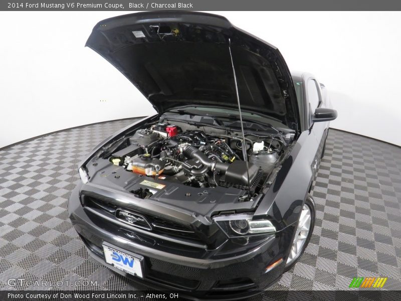 Black / Charcoal Black 2014 Ford Mustang V6 Premium Coupe