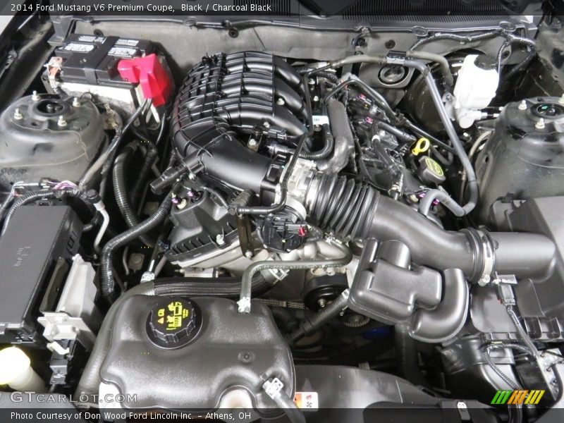 Black / Charcoal Black 2014 Ford Mustang V6 Premium Coupe