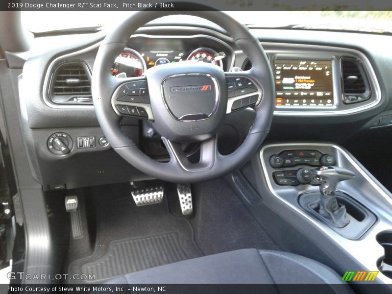 Pitch Black / Black 2019 Dodge Challenger R/T Scat Pack