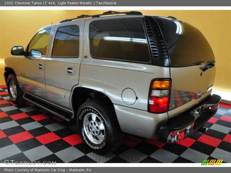 Light Pewter Metallic / Tan/Neutral 2002 Chevrolet Tahoe LT 4x4