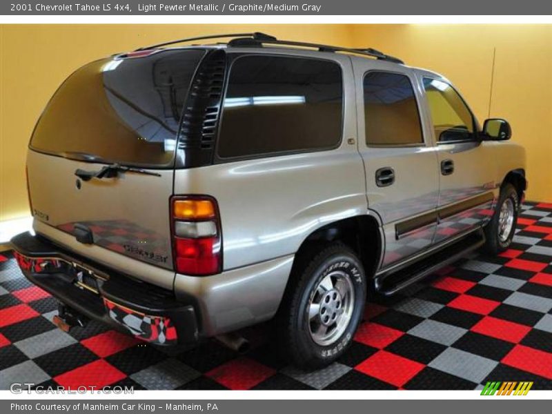 Light Pewter Metallic / Graphite/Medium Gray 2001 Chevrolet Tahoe LS 4x4