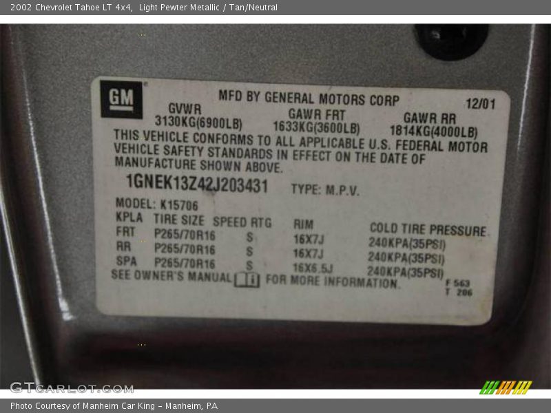 Light Pewter Metallic / Tan/Neutral 2002 Chevrolet Tahoe LT 4x4