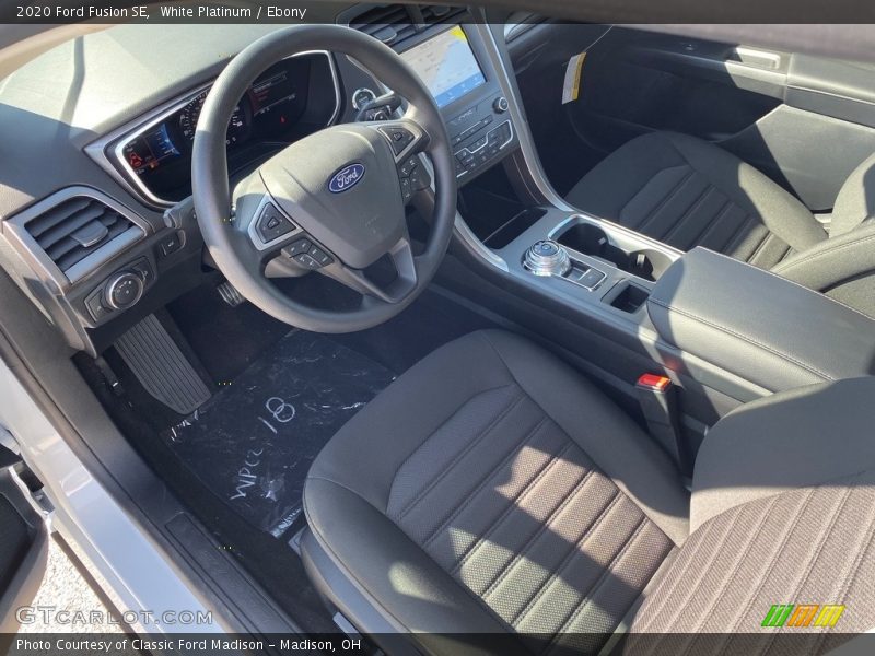  2020 Fusion SE Ebony Interior