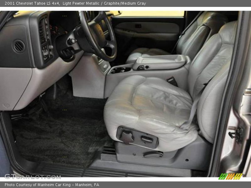 Light Pewter Metallic / Graphite/Medium Gray 2001 Chevrolet Tahoe LS 4x4