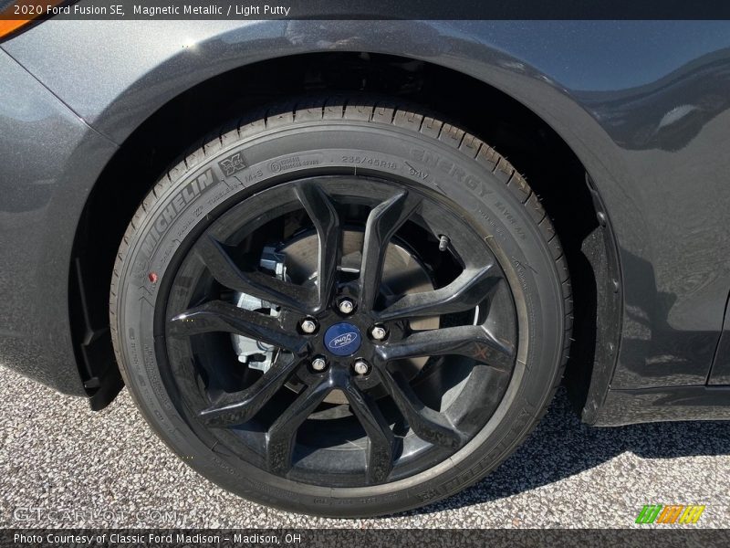  2020 Fusion SE Wheel