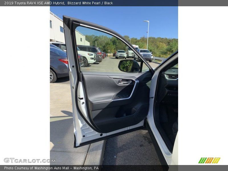 Blizzard White Pearl / Black 2019 Toyota RAV4 XSE AWD Hybrid