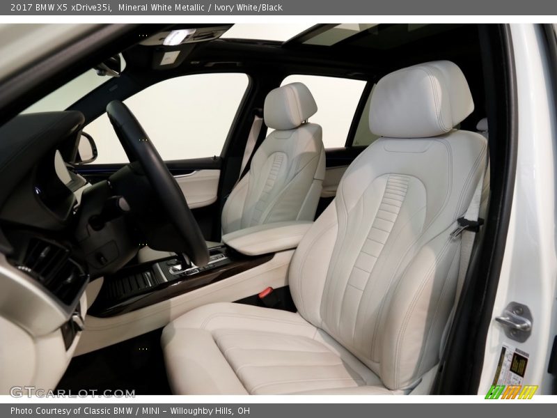 Mineral White Metallic / Ivory White/Black 2017 BMW X5 xDrive35i
