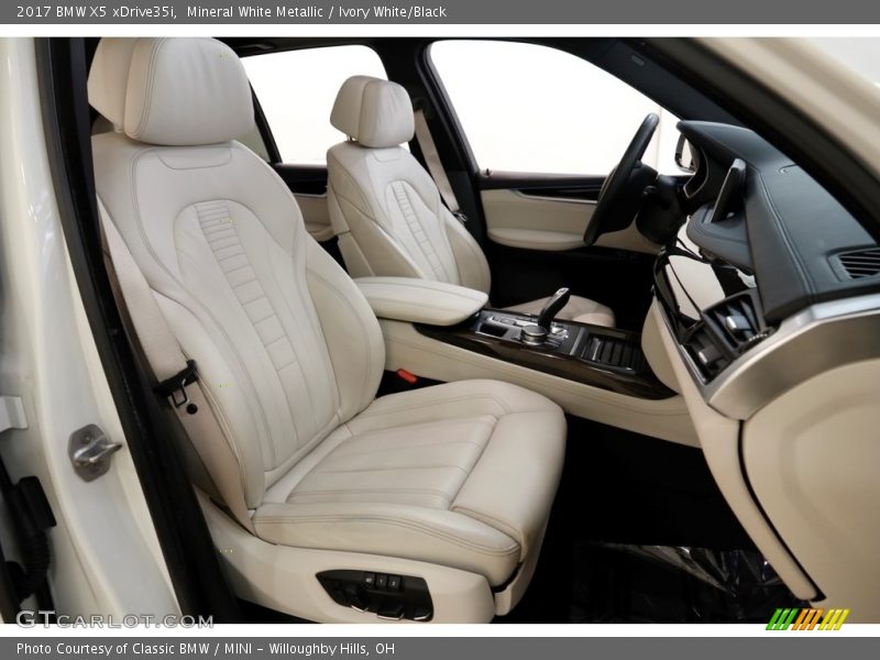 Mineral White Metallic / Ivory White/Black 2017 BMW X5 xDrive35i