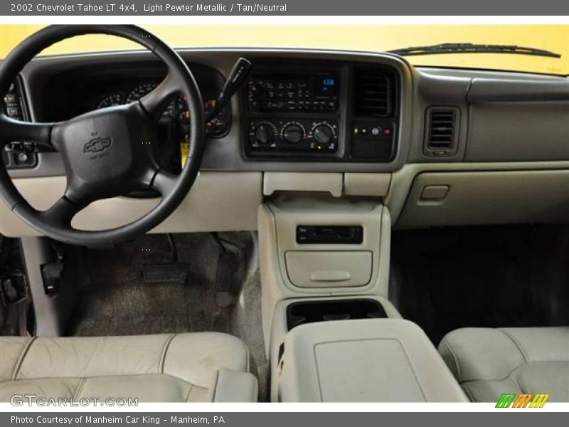 Light Pewter Metallic / Tan/Neutral 2002 Chevrolet Tahoe LT 4x4
