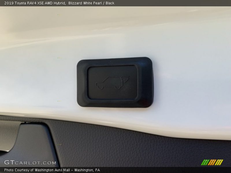 Blizzard White Pearl / Black 2019 Toyota RAV4 XSE AWD Hybrid