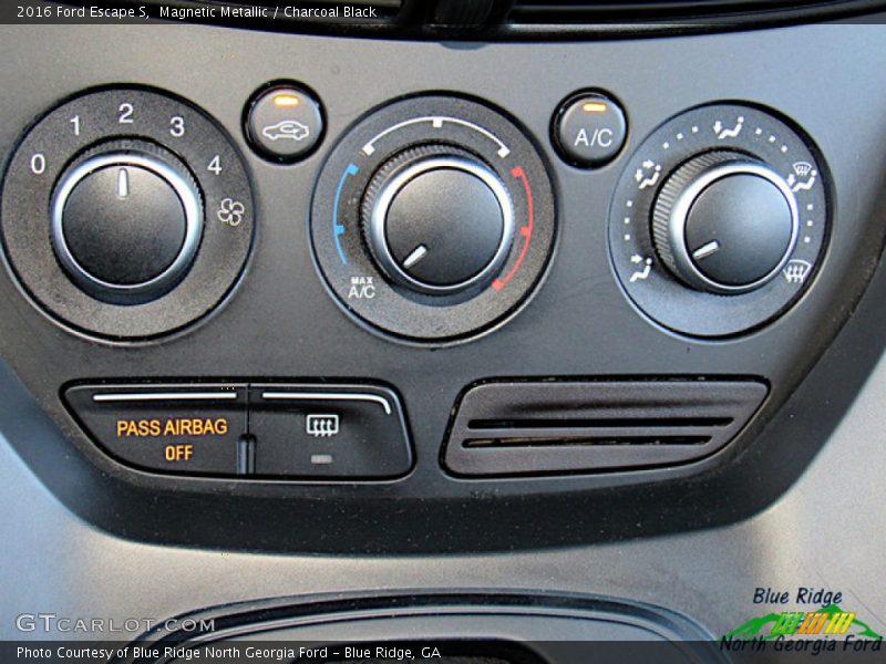 Magnetic Metallic / Charcoal Black 2016 Ford Escape S