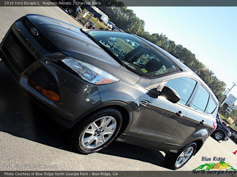 Magnetic Metallic / Charcoal Black 2016 Ford Escape S