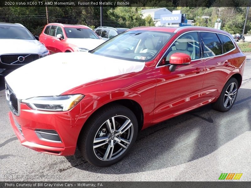  2020 XC60 T5 AWD Momentum Fusion Red Metallic