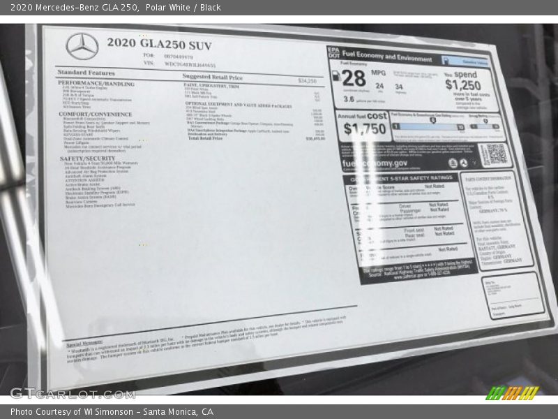 Polar White / Black 2020 Mercedes-Benz GLA 250