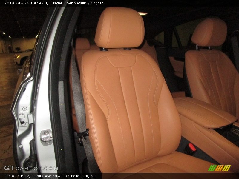 Glacier Silver Metallic / Cognac 2019 BMW X6 sDrive35i