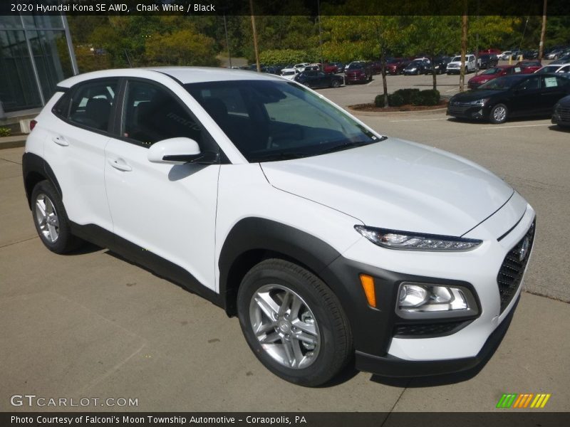 Front 3/4 View of 2020 Kona SE AWD