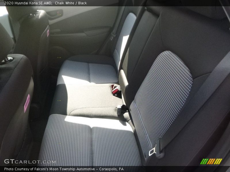 Chalk White / Black 2020 Hyundai Kona SE AWD