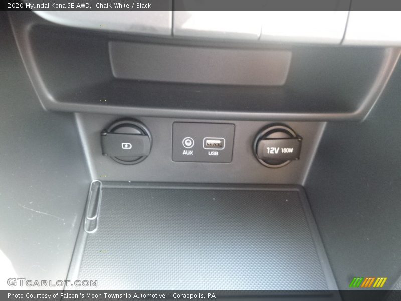 Chalk White / Black 2020 Hyundai Kona SE AWD