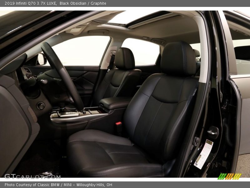 Front Seat of 2019 Q70 3.7X LUXE
