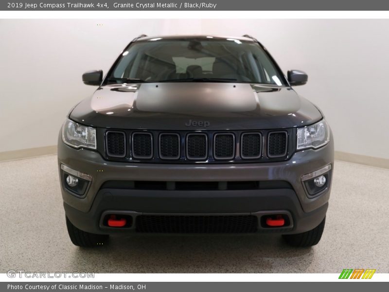 Granite Crystal Metallic / Black/Ruby 2019 Jeep Compass Trailhawk 4x4