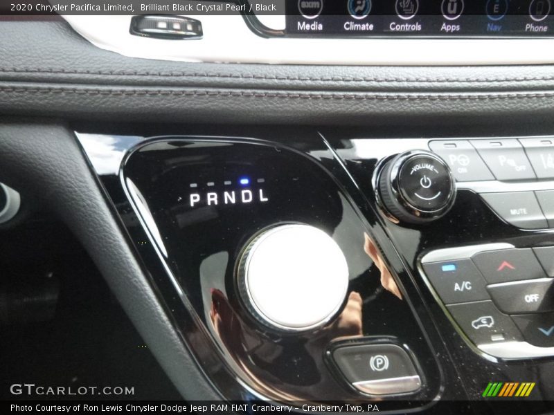  2020 Pacifica Limited 9 Speed Automatic Shifter