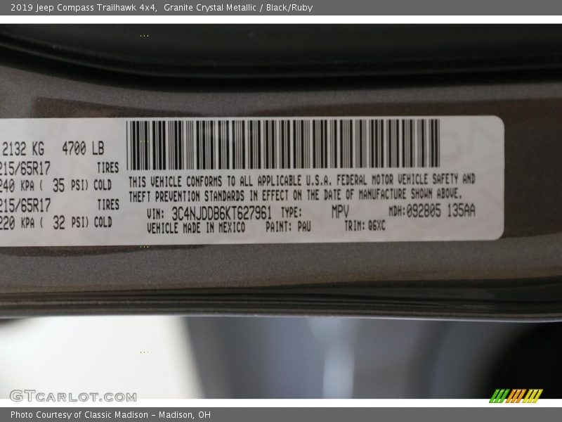 Granite Crystal Metallic / Black/Ruby 2019 Jeep Compass Trailhawk 4x4