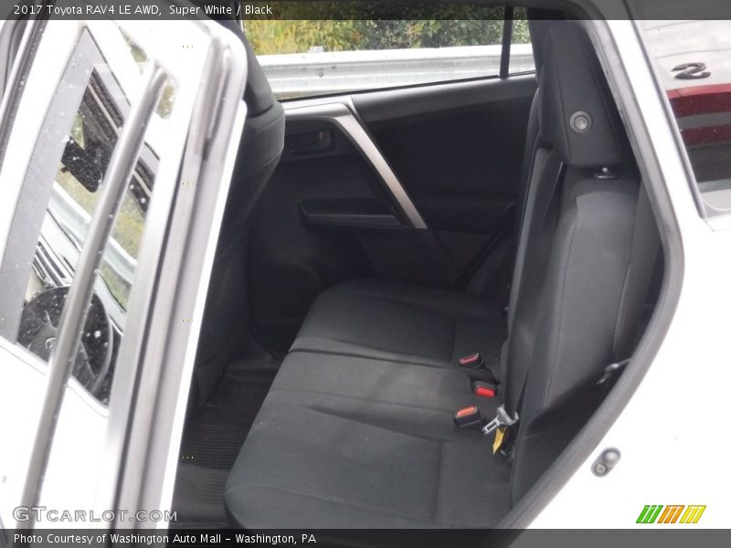 Super White / Black 2017 Toyota RAV4 LE AWD