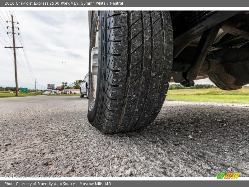 Summit White / Neutral 2010 Chevrolet Express 2500 Work Van