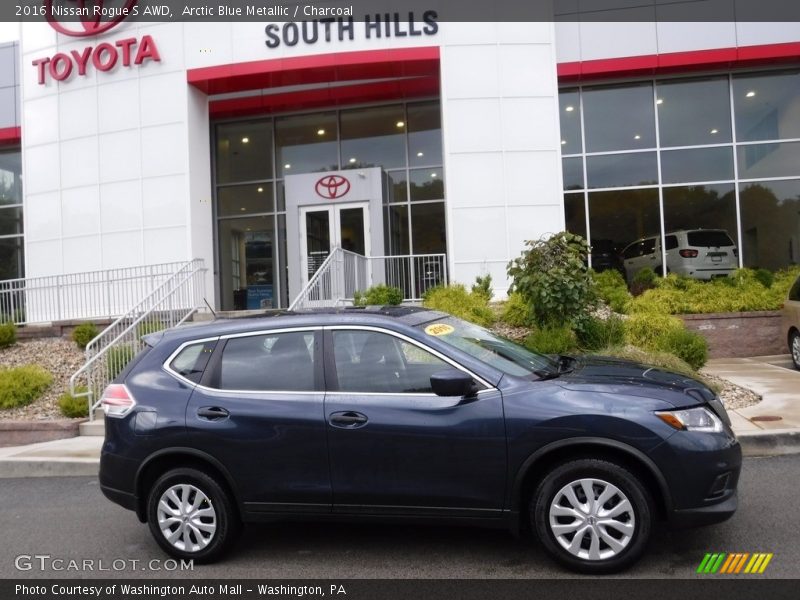 Arctic Blue Metallic / Charcoal 2016 Nissan Rogue S AWD