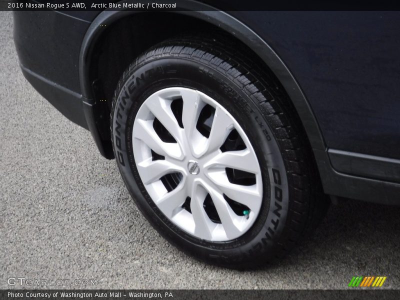 Arctic Blue Metallic / Charcoal 2016 Nissan Rogue S AWD