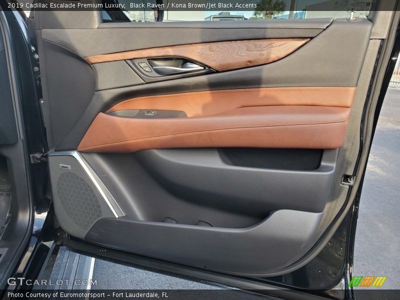 Door Panel of 2019 Escalade Premium Luxury