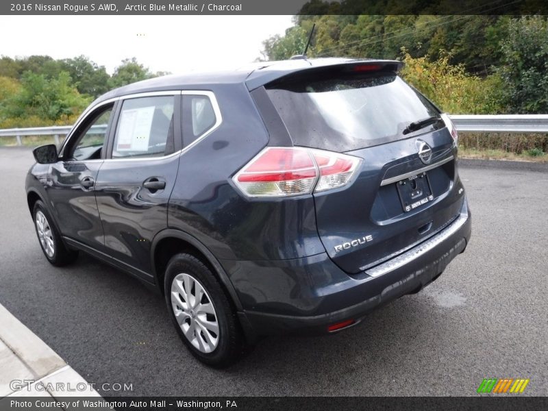 Arctic Blue Metallic / Charcoal 2016 Nissan Rogue S AWD