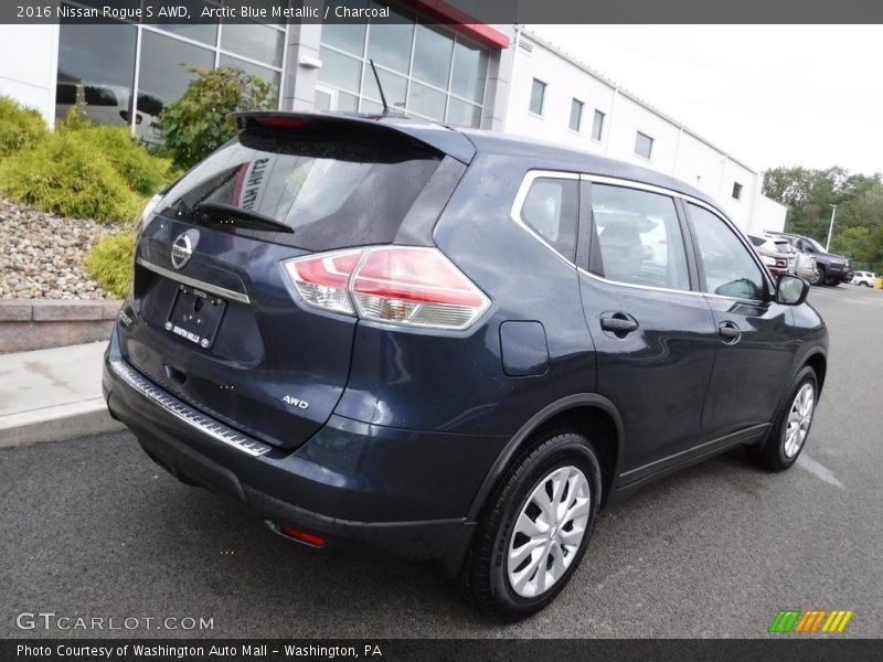 Arctic Blue Metallic / Charcoal 2016 Nissan Rogue S AWD