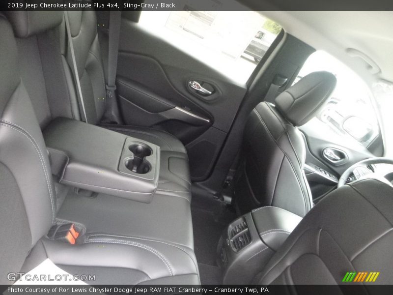 Sting-Gray / Black 2019 Jeep Cherokee Latitude Plus 4x4