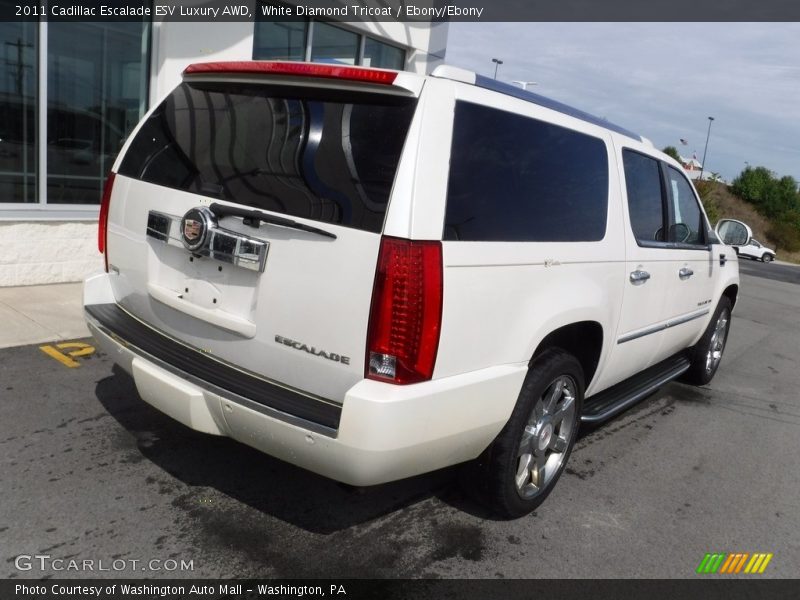 White Diamond Tricoat / Ebony/Ebony 2011 Cadillac Escalade ESV Luxury AWD