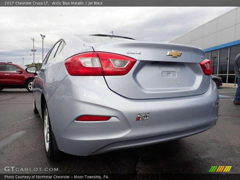 Arctic Blue Metallic / Jet Black 2017 Chevrolet Cruze LT