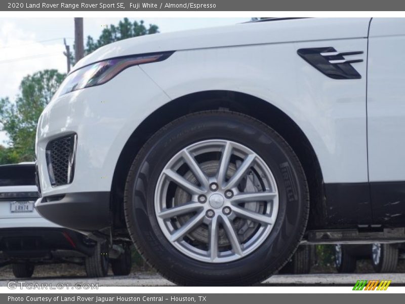 Fuji White / Almond/Espresso 2020 Land Rover Range Rover Sport SE