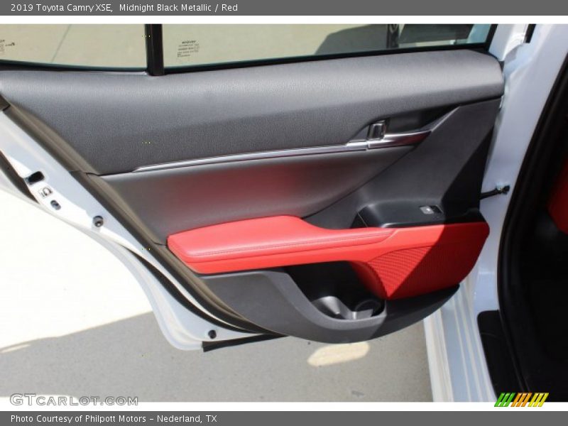 Midnight Black Metallic / Red 2019 Toyota Camry XSE