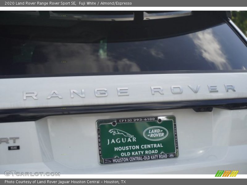 Fuji White / Almond/Espresso 2020 Land Rover Range Rover Sport SE