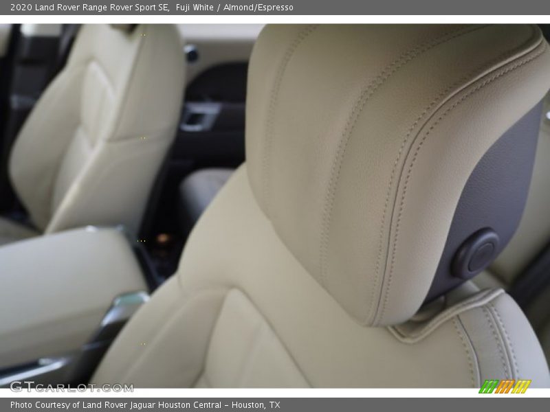 Fuji White / Almond/Espresso 2020 Land Rover Range Rover Sport SE