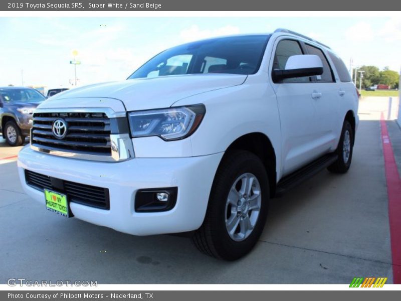 Super White / Sand Beige 2019 Toyota Sequoia SR5