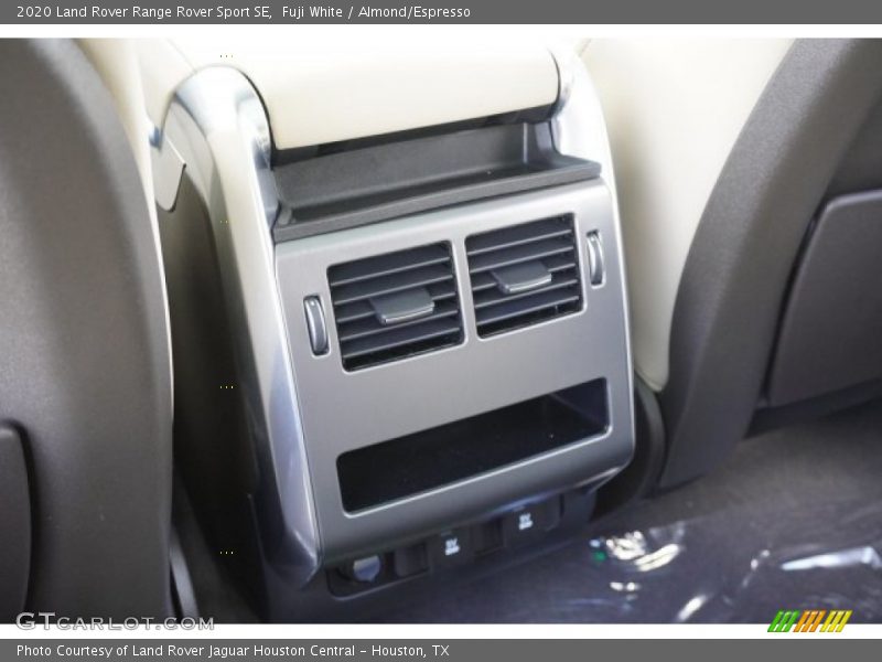 Fuji White / Almond/Espresso 2020 Land Rover Range Rover Sport SE