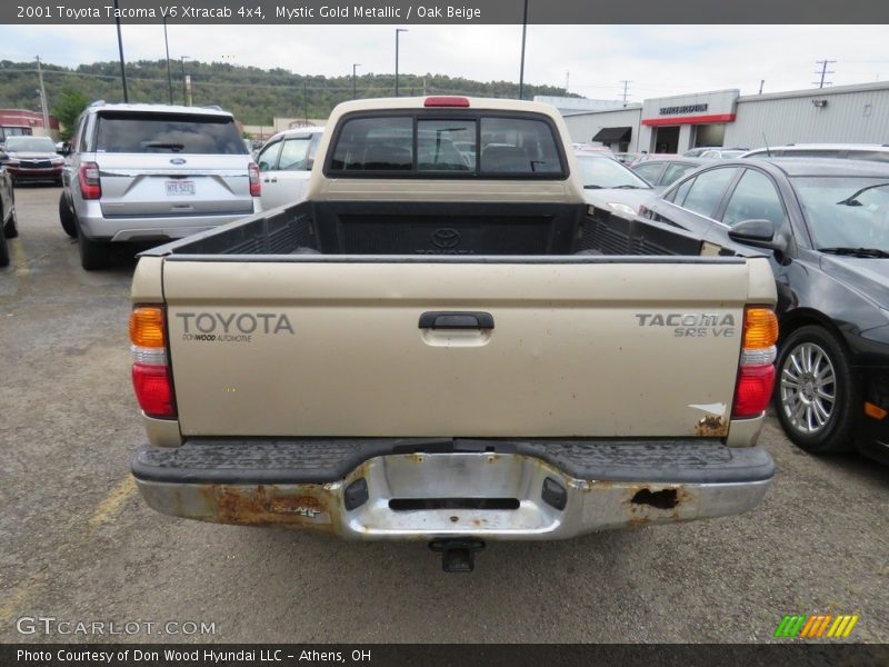 Mystic Gold Metallic / Oak Beige 2001 Toyota Tacoma V6 Xtracab 4x4