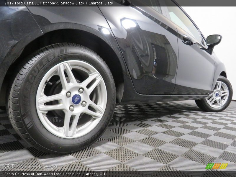 Shadow Black / Charcoal Black 2017 Ford Fiesta SE Hatchback
