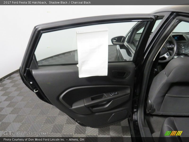 Shadow Black / Charcoal Black 2017 Ford Fiesta SE Hatchback