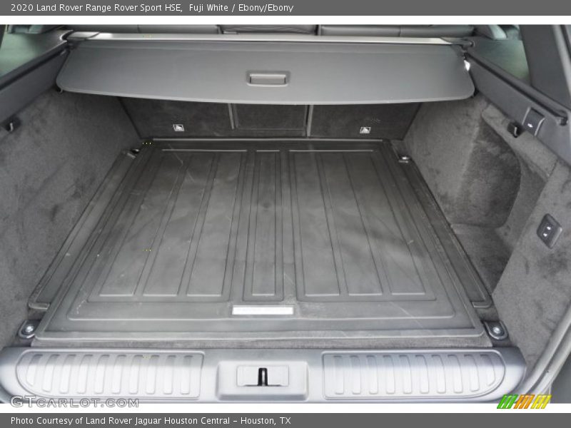  2020 Range Rover Sport HSE Trunk