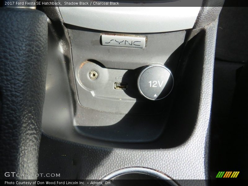 Shadow Black / Charcoal Black 2017 Ford Fiesta SE Hatchback